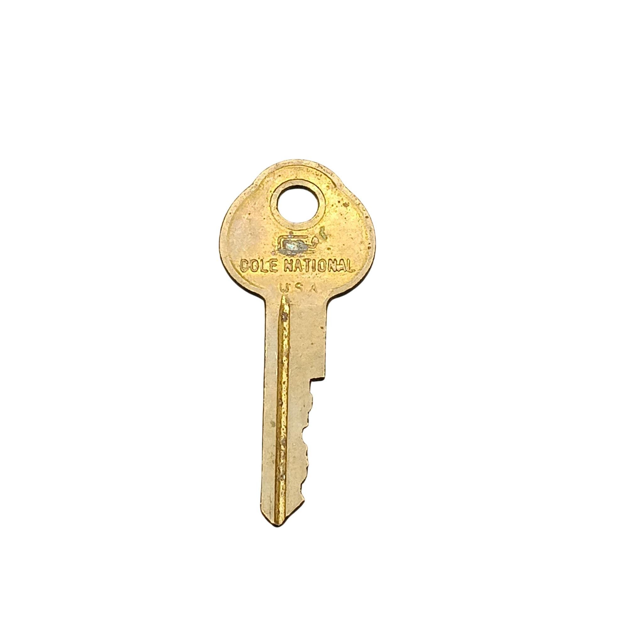 thumbnail image 2 of Strattec OEM Door And Trunk Key Blank For GM, Buick, Pontiac - Letter Code J, 320470 2 of 6