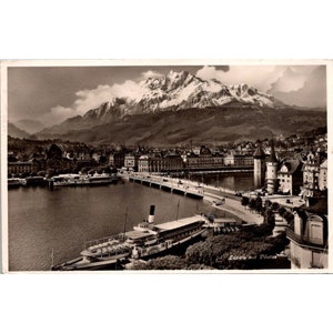 Stara szwajcarska pocztówka RPPC, Lucerna z górą Pilatus w pobliżu Lucerny w Szwajcarii Wilhelm Tell nad jeziorem, podzielony tył