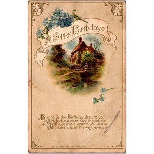 Cartão postal vintage de 1916, um design floral de feliz aniversário impresso na Alemanha