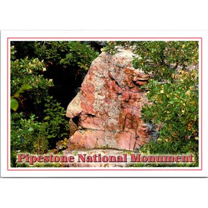 Carte postale continentale vintage Pipestone National Monument mettant en vedette la formation rocheuse Oracle
