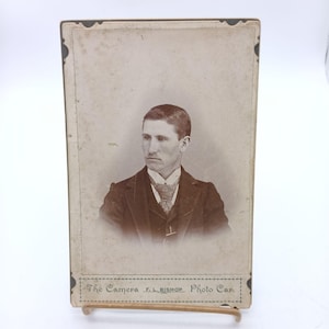 Porte-cartes ancien Portrait d'homme par F.L. Bishop Photo Co.