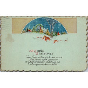 Postal navideña vintage de 1907 con bordes festoneados y escena invernal
