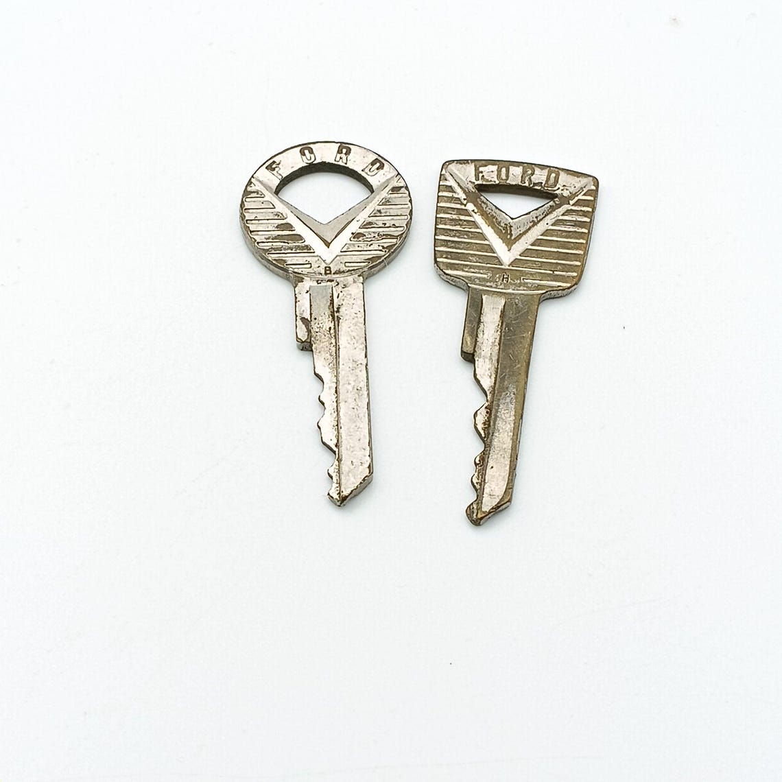 Vintage Ford Falcon Car Key Pair With Chevron Logo Usa-made Collectible ...
