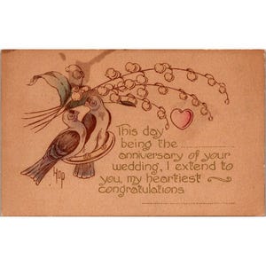 Cartão postal vintage de aniversário de casamento da década de 1920 com periquitos e lírios-do-vale impressos em papel cartão marrom, série 766