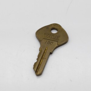 Vintage Yale messing sleutel 100