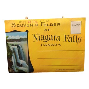 Pochette souvenir vintage des chutes du Niagara au Canada avec des vues de cartes postales colorées