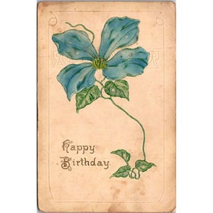 Antike geprägte Alles- Gute zum Geburtstagpostkarte mit Blauem Blumen-Design & handschriftlicher Notiz