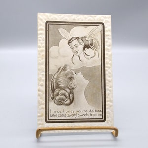 Cartolina antica Hobson 1910 Comic Love Illustrazione in bianco e nero, dolciumi delle api mellifere con bordo in rilievo