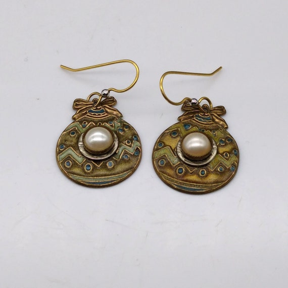 Vintage Brass Ornament Dangle Earrings, Ornate Go… - image 4