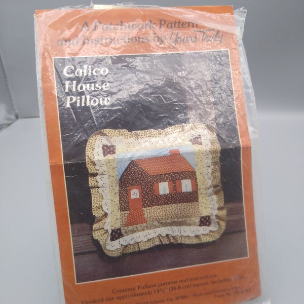 Patrons de couture de courtepointe vintage, Calico House Pillow Fabric Applique 3761 par Yours Truly