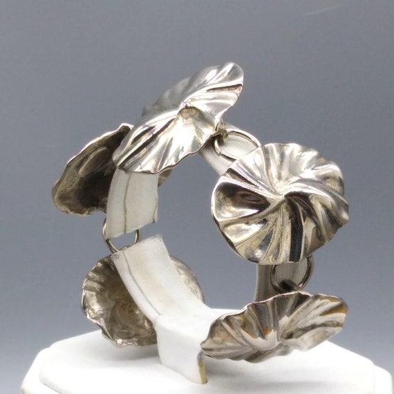 Vintage Dauplaise Lily Pad Link Bracelet, Modernis