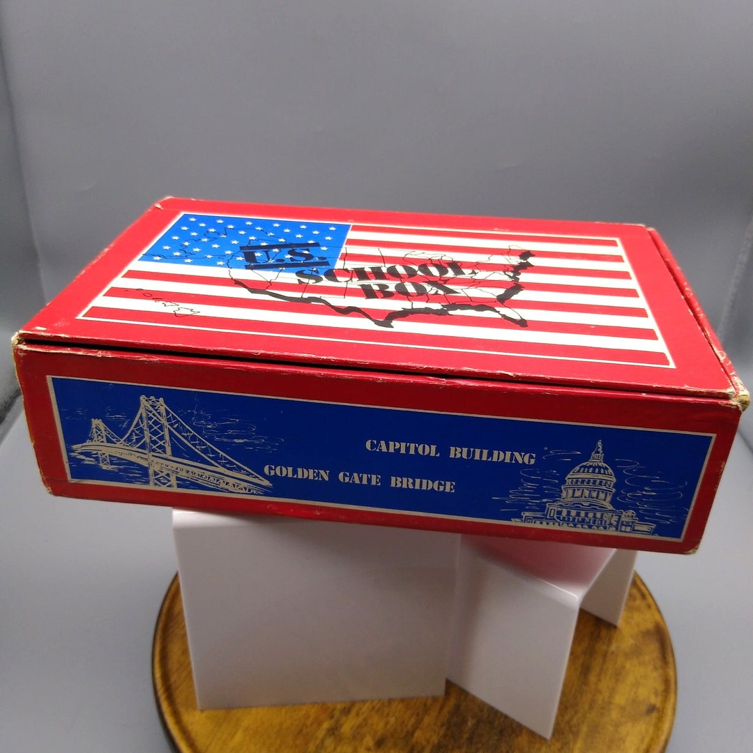 Vintage USA Cardboard Pencil Box, Pledge of Allegiance Inside