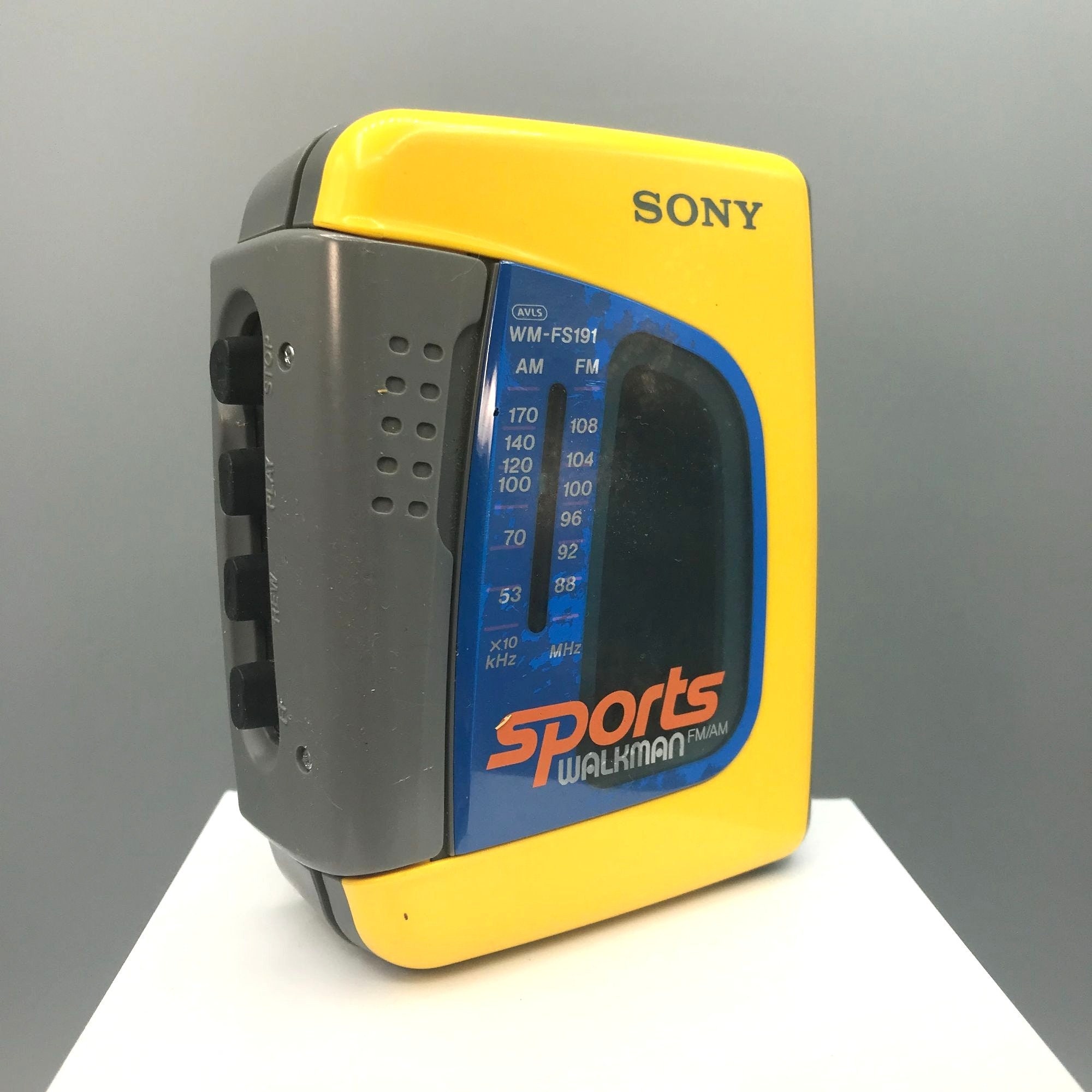 動作品✨ SONY ソニー カセット WM-FS191 スポーツ ウォークマン