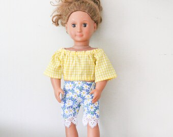 Gele poppentop, korte broek madeliefjespop, popoutfitset 18" pop, blouse met gingham-pop, gingham, madeliefje, kanten popshort, popblouse off-shoulder