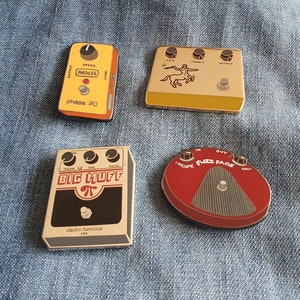 Guitar effects pedals enamel pin badge set of 4