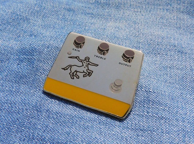 Klon Centaur Gold Guitar Pedal Pin Badge, gold metal colour, hard enamel pin badge image 7