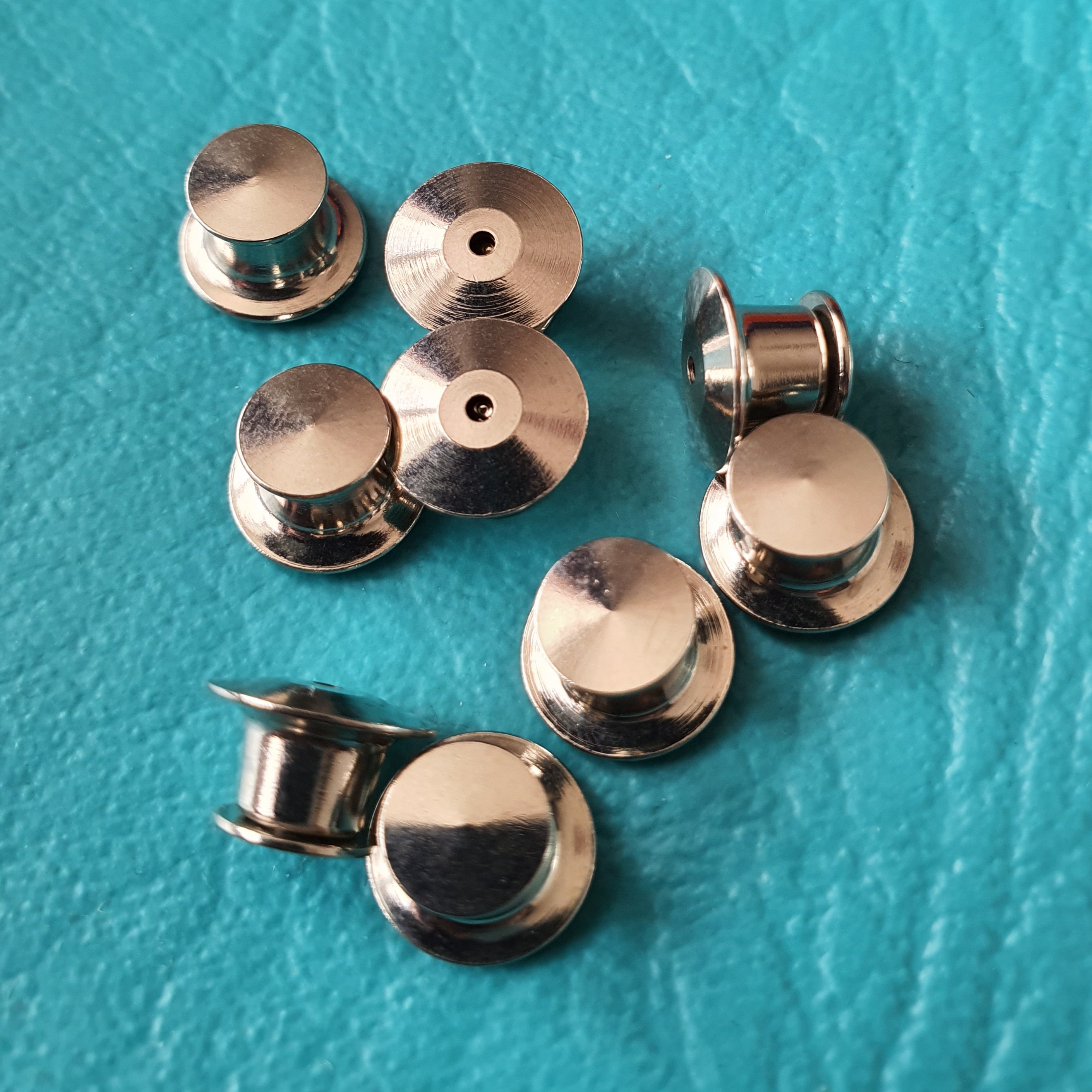 Uxcell Pin Backs Metal Lapel Pin Backing Enamel Pin Brooch Holder Locking  Clasp Silver Tone 30 Pack 