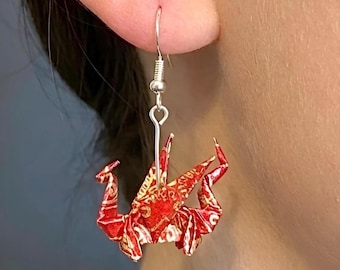 Pendientes de dragón de origami, joyería de papel hecha a mano, pendientes de papel, pendientes colgantes ligeros, regalo para la mejor amiga, pendientes diarios de dragón