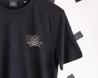 Camiseta negra bordada de Jack Heart