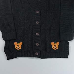 ミッキーパンプキン刺繍入りブラックカーディガン