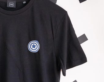 Captain America Broderad T-shirt - Svart
