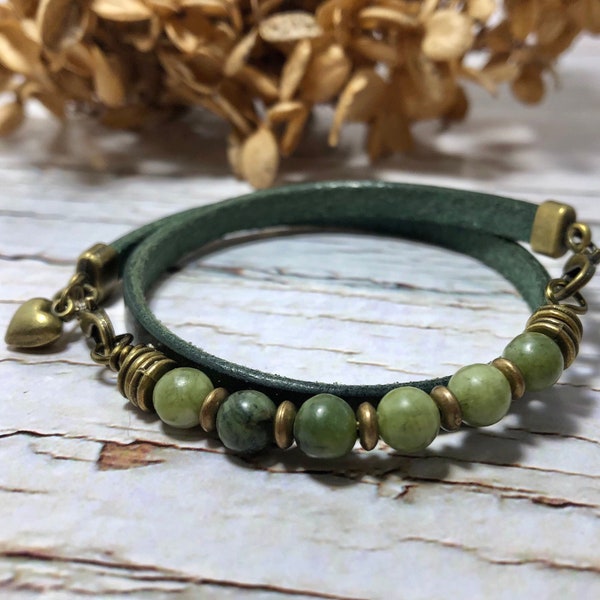 Leather wrap bracelet with Canadian Jade beads - Beads bracelet - Green bracelet - Jade bracelet - Heart charm  - Leather bracelet for women