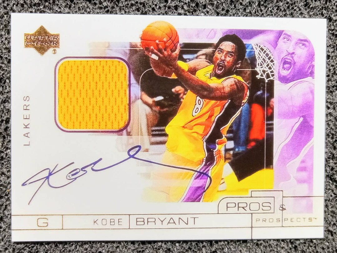 Kobe Bryant Book Kobe Bryant 2005 SP Authentic Basketball Card