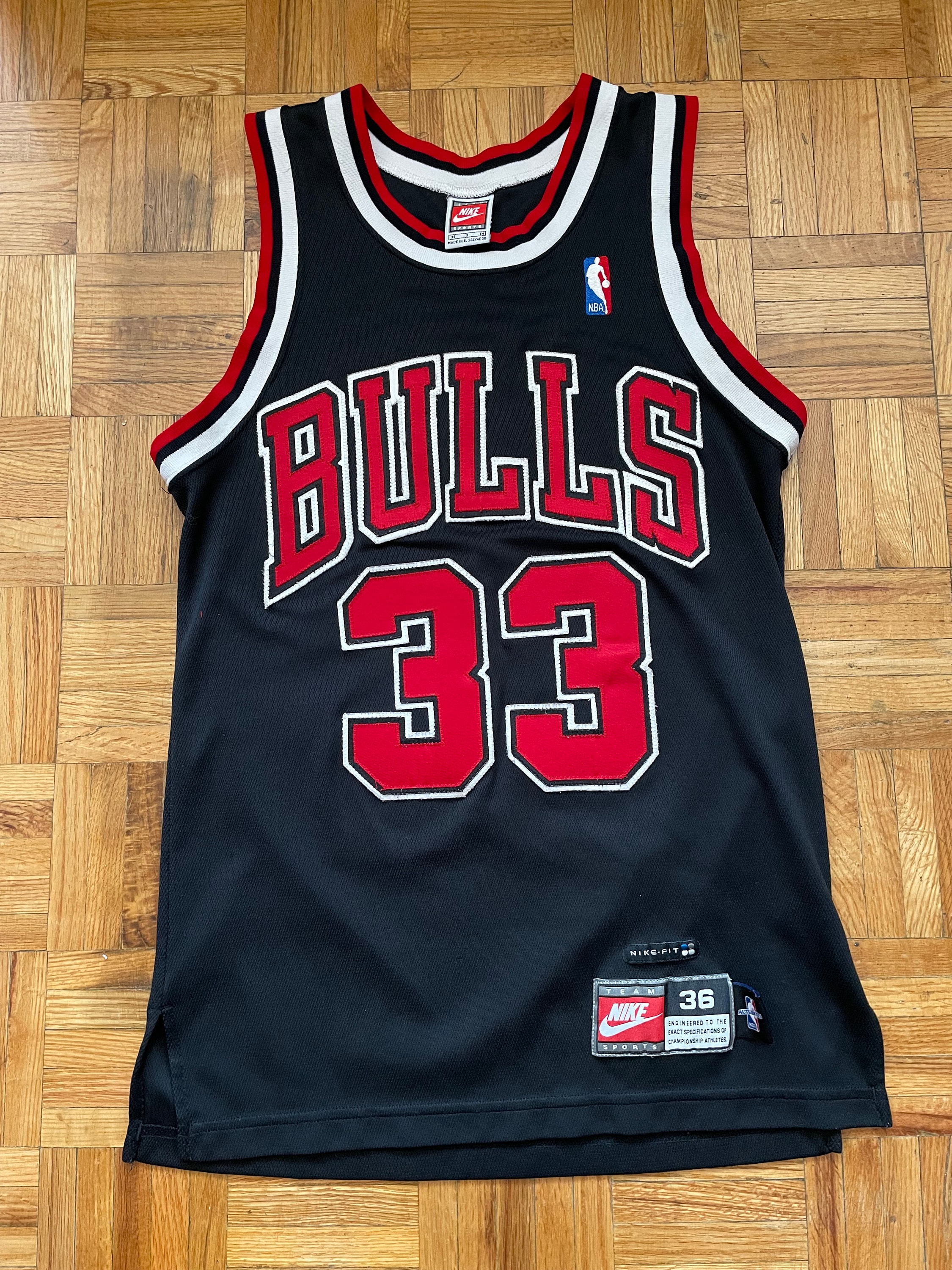 Scottie Pippen Chicago Bulls 33 Nike basketball jersey Sz 52, XL stitched