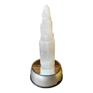 Selenit Stein Eisberg Skyscraper Tower mit led base UNTERSETZTER bunt LED u. DREHBAR Kaskade mit Standfläche ca. 20cm hoch Herkunft Marokko