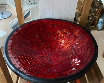 Bol mosaïque pierres de verre rouge fait main de Bali