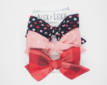 Valentine’s Day bow set - Set of 3 - Valentines heart hair bows - Red and Pink bow clips - Bow headband set - Valentine's Day bow trio