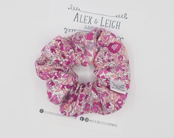 Liberty of London scrunchie - magenta pink scrunchie - pink cotton - scrunchie - Scrunchies - hair accessories - hair tie - hair elastics
