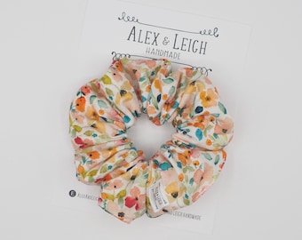 Water color floral scrunchie - Scrunchies - hair accessories - hair tie - hair elastics