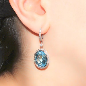 13,0 ctw Echte Blaue Topas und 0,75 ctw Diamant Tropfen Ohrringe - 18k Weißgold | Ovale Blautopas Edelstein Ohrringe mit Diamanten
