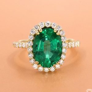 3.05 ct. Genuine Oval Halo Emerald Ring with 0.58 ctw. Natural Diamonds in 18K Yellow Gold , High Quality Natural Emerald Ring -  SALE