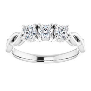 0.50 ct. Banda de boda redonda de diamante natural - 14K / 18K Blanco, Amarillo, Oro Rosa y Platino 950, Banda de Tres Piedras Infinity Prong Ste Band
