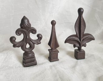 Rustic Vintage Cast Iron Fleur de Lis Finial Home Decor/Paperweight (lot of 3)