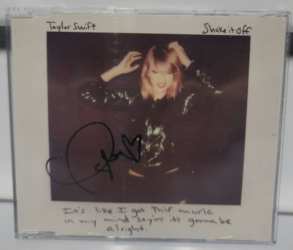 Taylor Swift Signed CD Booklet Cover Shake It off With CD 