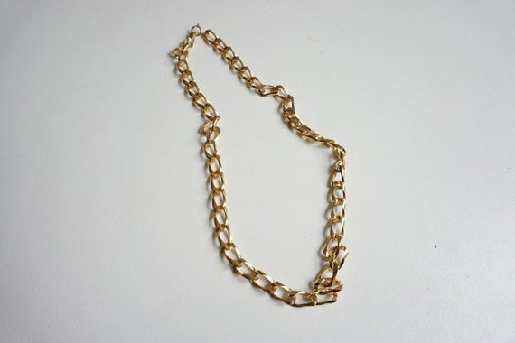 vintage chunky gold chain link necklace - image 4