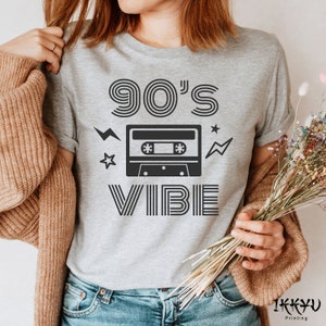 Vibe SVG dos anos 90 para camisa, camisa retrô SVG, fita cassete, amante de música vintage, reprodutor de música, svg png dxf Arquivo para Cricut e máquinas de corte