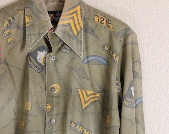 Vintage 60s Rayon Shadow Plaid Loop Collar Shirt Hombre Rockabilly