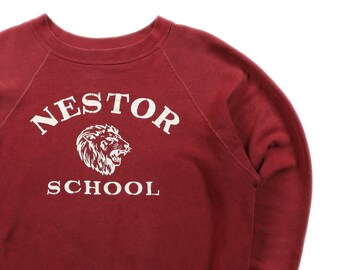 Vintage 1950s 60s Era sudadera borgoña con mascota de león