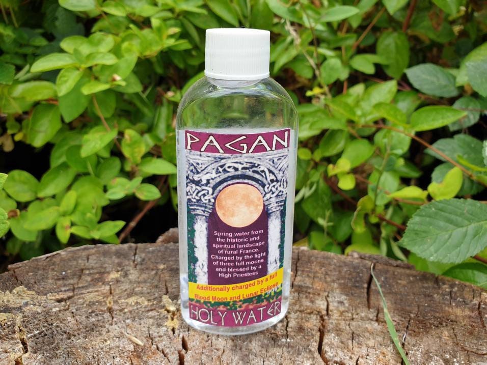 Pagan Saint Eau Sainte Bénite Wiccan Offrant Pleine Lune Chargée d'eau Lune de Sang Rituellement Cha