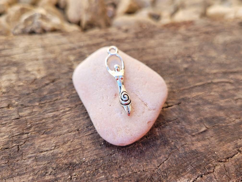 Petite Déesse Figure Méditation Pierre de Poche Autel Ensemble Déesse Mer Offrant