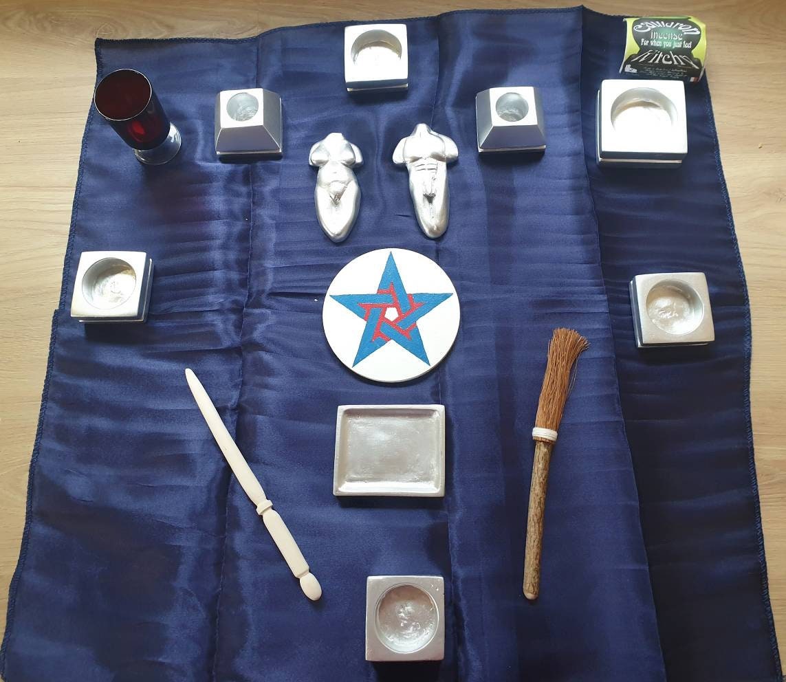 Complet Kit d'autel Païen Voyage Autel Ensemble Vintage Outils Païens Boîte Petites Sorcières Rituel