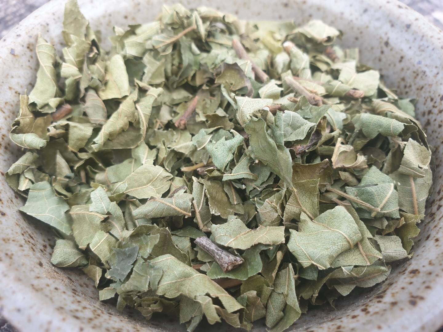 Feuilles de Mûrier Séchées Pour L'encens Lâche Faisant Des Sacs Mojo et La Fabrication Sorts Renforc