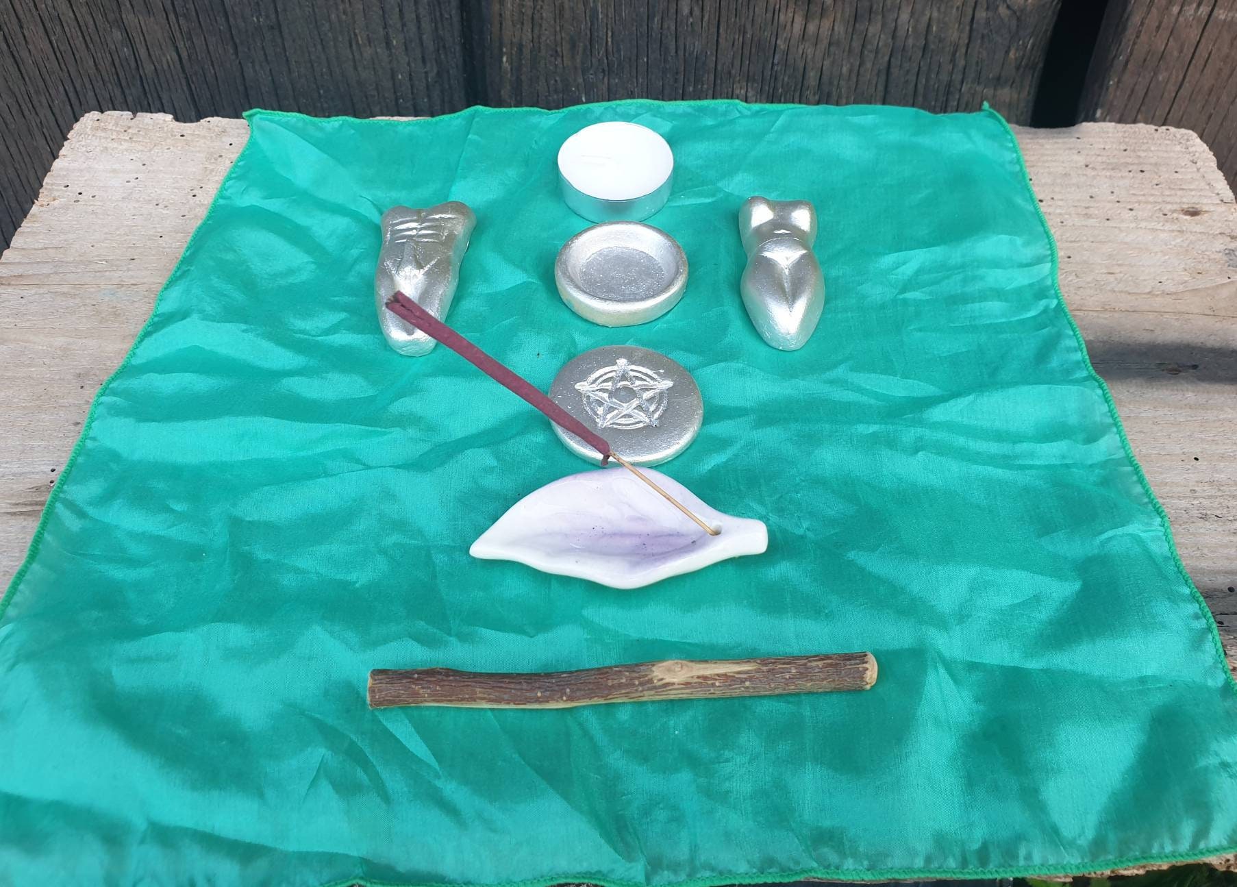 Complet Kit d'autel Païen Voyage Autel Ensemble Vintage Outils Païens Boîte Petites Sorcières Rituel