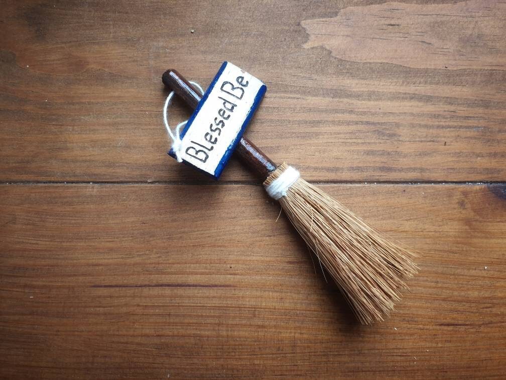 Blessed Be Balai Décoratif Besom Mini Suspendu Wiccan Autel Décoration Cadeaux Pour Sorcières Yule A