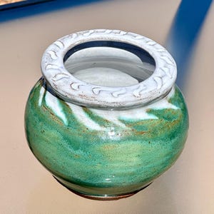 Thorson Hand thrown Studio Art Pottery Bowl Planter Sign & Date Green White Swirl Drip Design