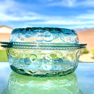 Libbey Orchard 3D Fruit Green Glass 3 QT Casserole Baking Dish Pie Lid Ovenware